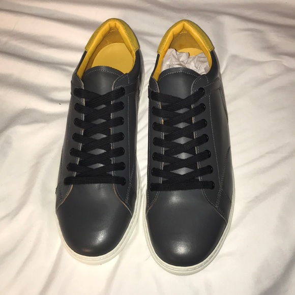 Undandy Men’s Dress Sneaker Size 11.5 Gray Grey - Picture 2 of 4